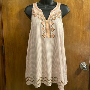 Embroidered flowy tank NWT